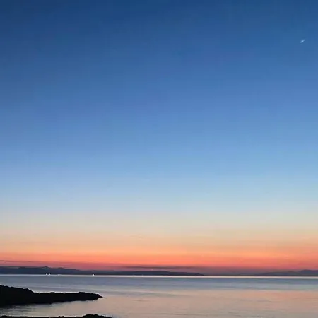 Calm Escape By The Sea Néa Artáki